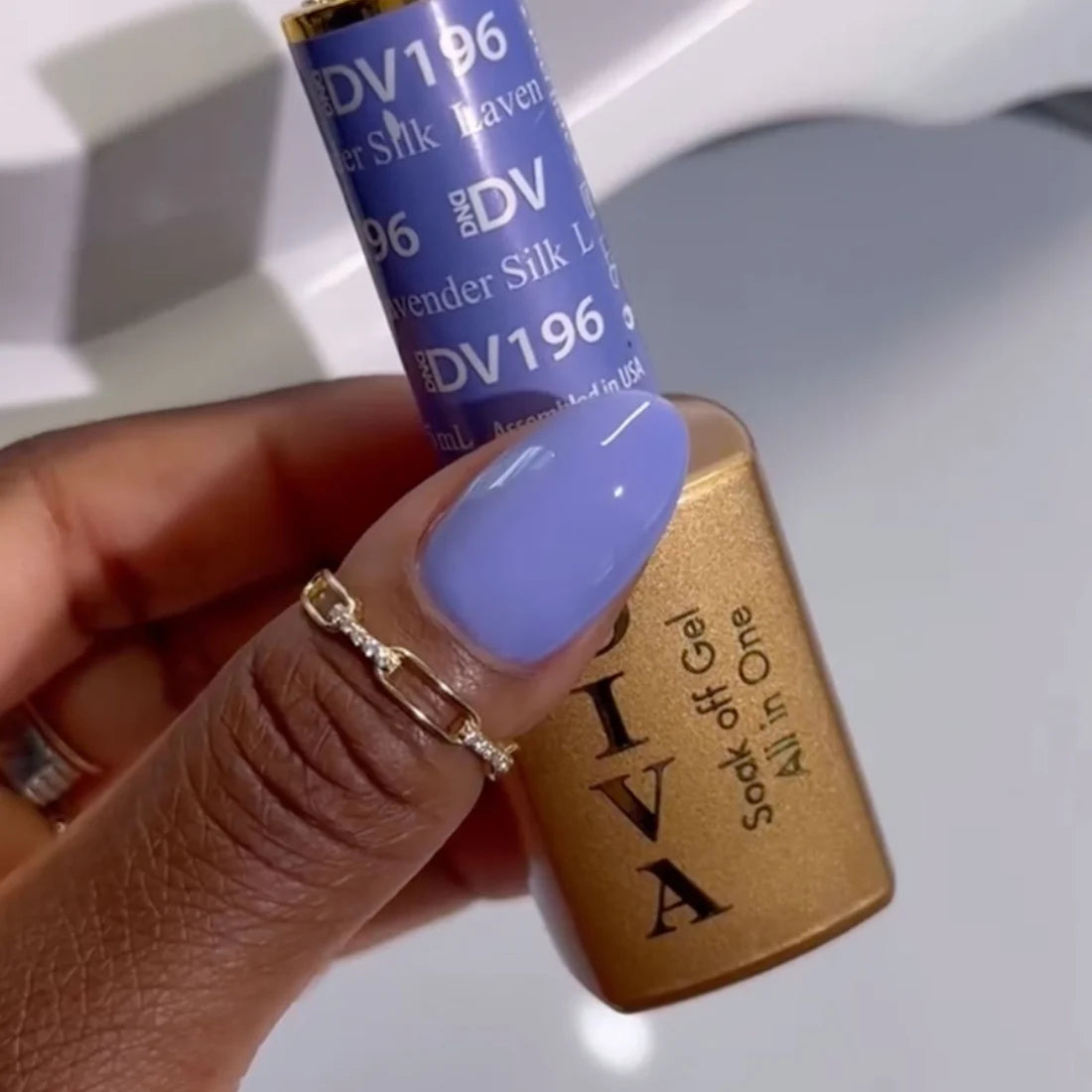 DND Diva Duo - Lavender Silk #196