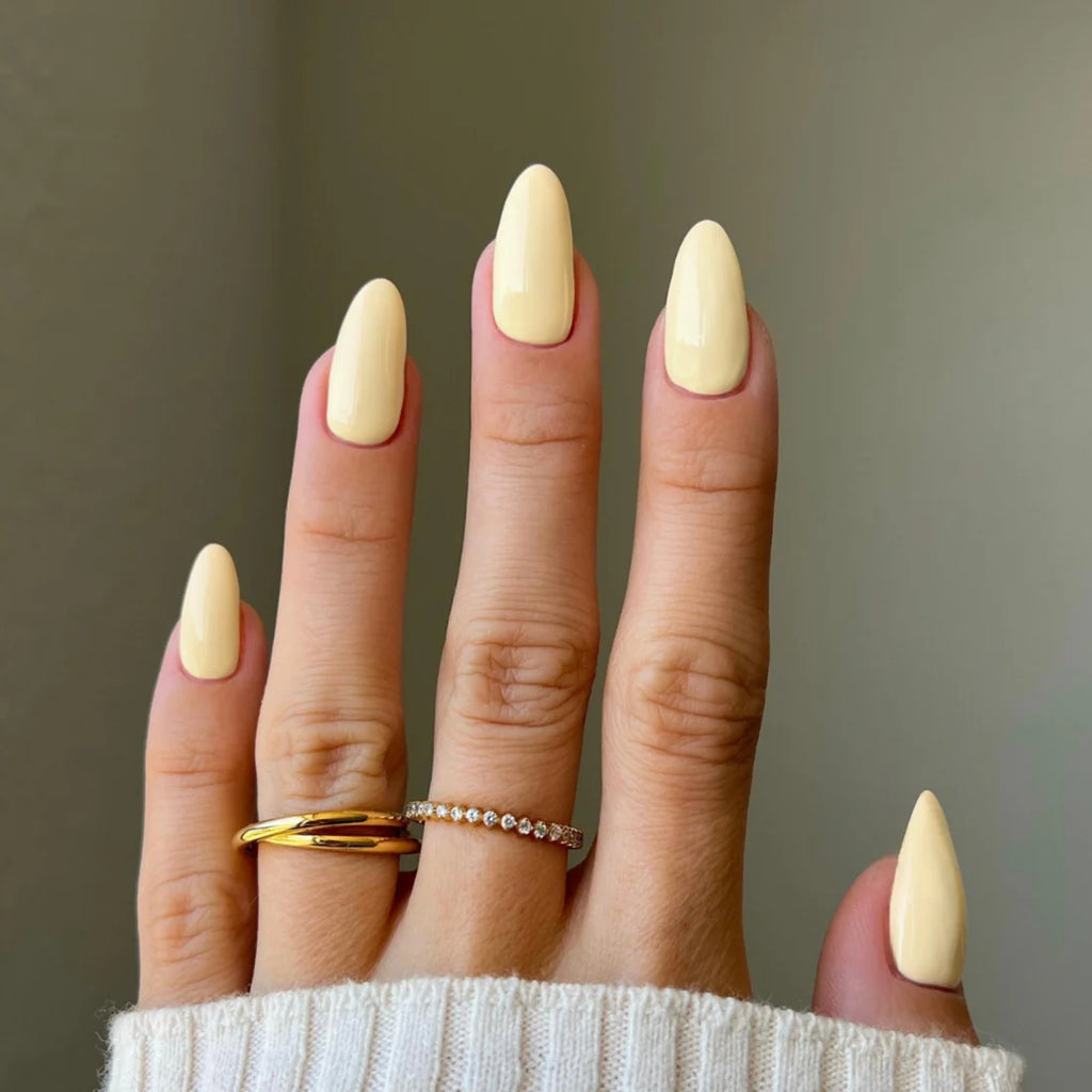 DND Diva Duo - Banana Cream #085