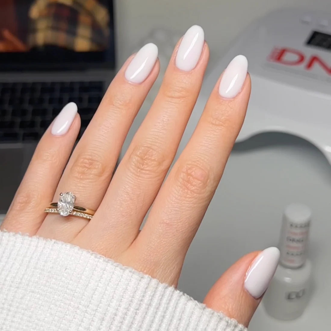 DND Gel Polish Set #1234(#2222) Cute Bunny