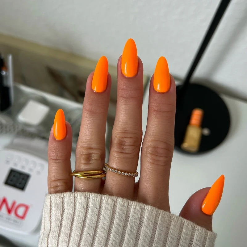 DND Diva Duo - Perfect Orange #208